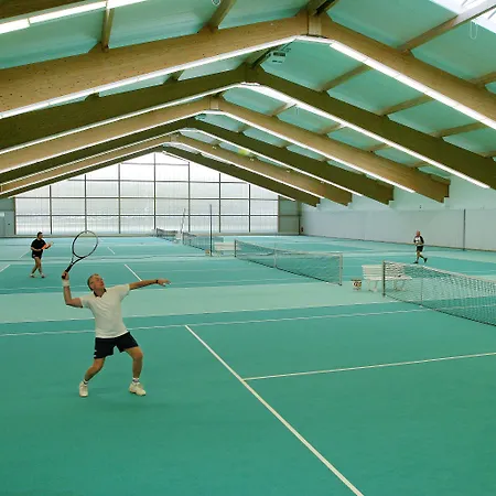 Sporthotel Neuruppin Szálloda