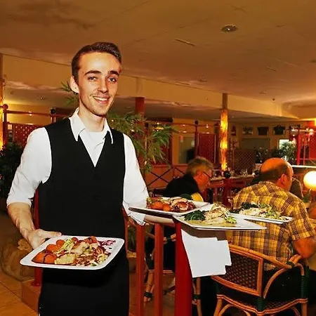 Sporthotel Neuruppin Szálloda 3*