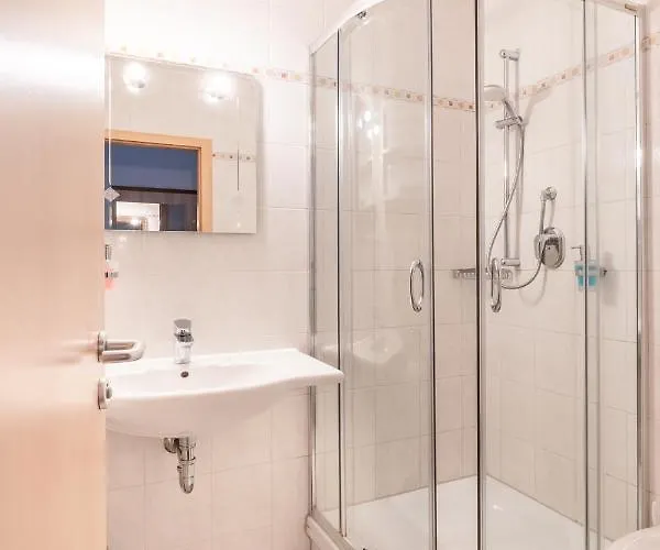 Sporthotel Neuruppin Szálloda 3*